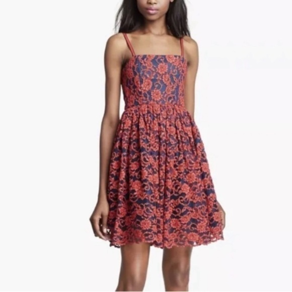 Alice + Olivia Sia Lace Fit Flare Mini Party Dress - Summer Chic & Girly Glam! - Picture 1 of 5